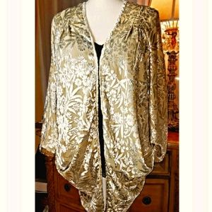 ⚜⚜Light Dressy Cover up.⚜⚜